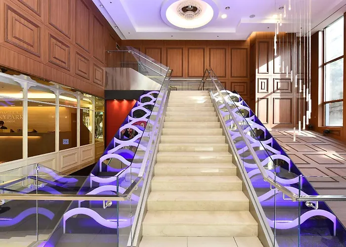 Hotel Skypark Myeongdong 4*