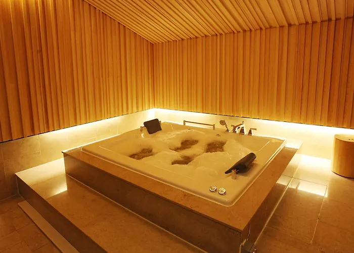 Hotel Skypark Myeongdong 4*